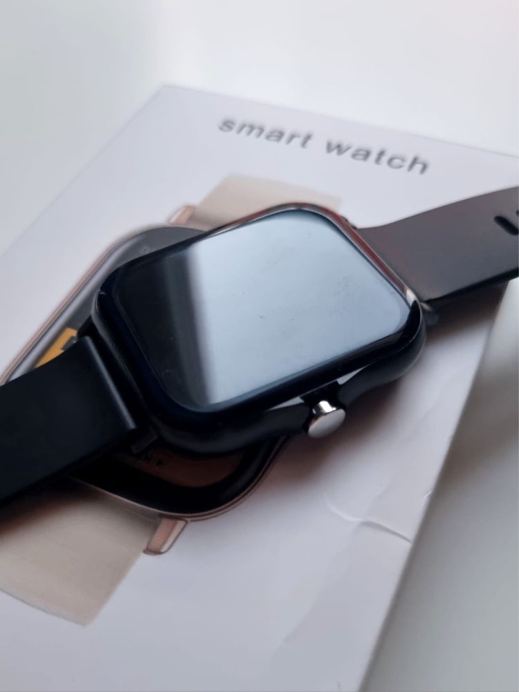 Smartwatch czarny