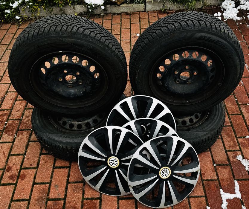 Opony zimowe Yokohama R15 na felgach stalowych VW 5x112