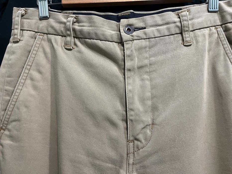 Чіноси Levi's  (Comfort & Durability)