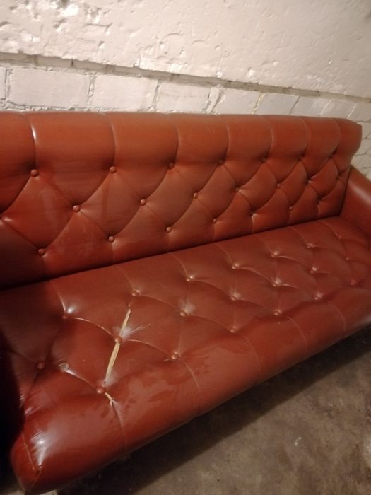 Tapczan używany w dobrym Stanke