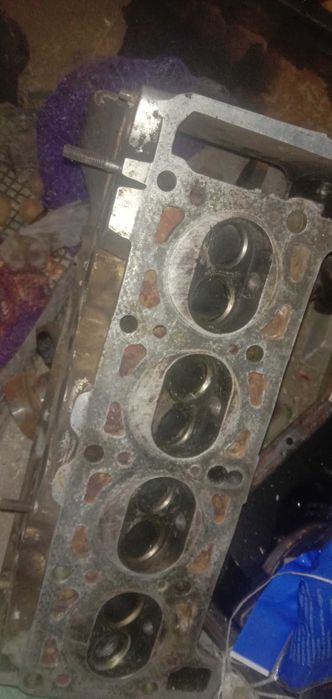 Двигатель в разобранном виде