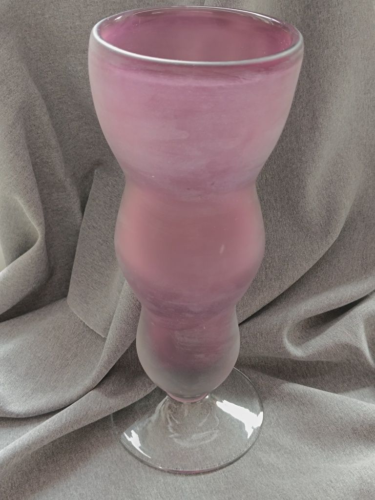 duży fioletowy wazon matowe szkło