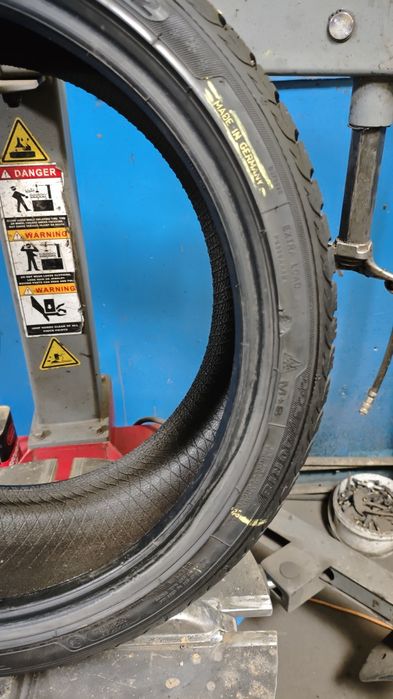 Продам резину DEBICA