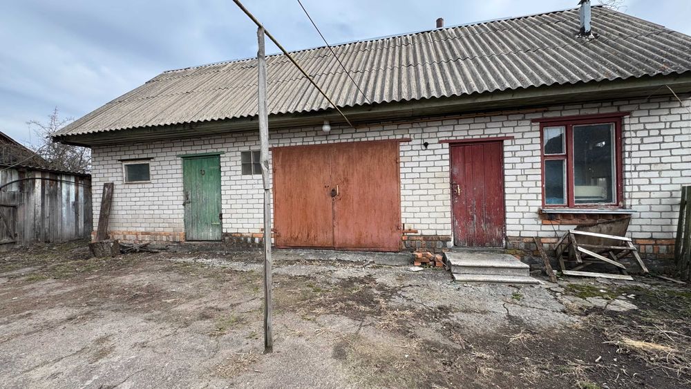 Будинок на 87 кв. метрів передмістя Житомира