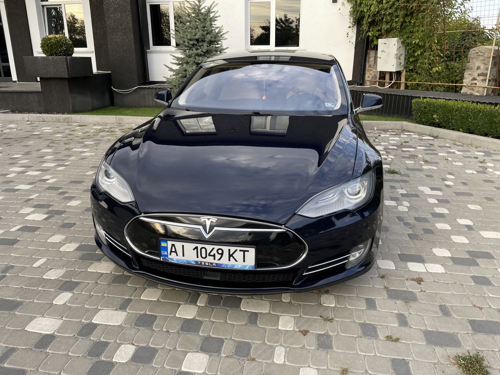 Продається Tesla model s