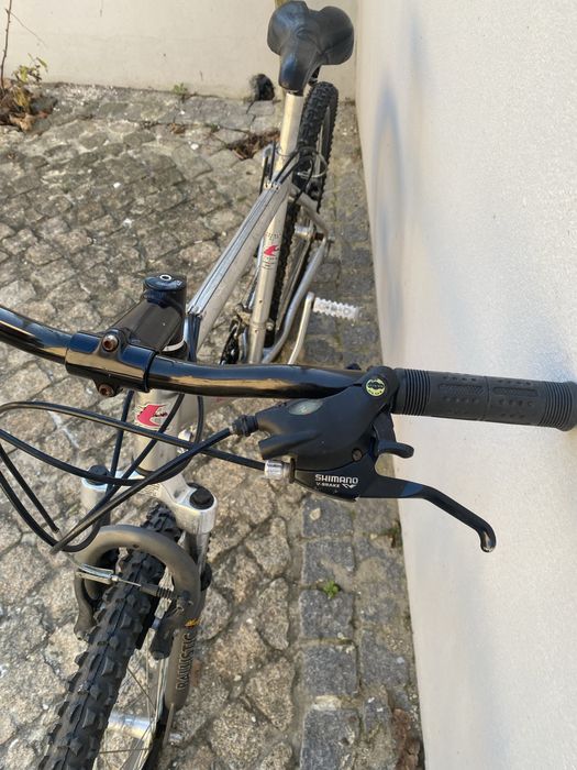 Bicicleta BTT Esmaltina