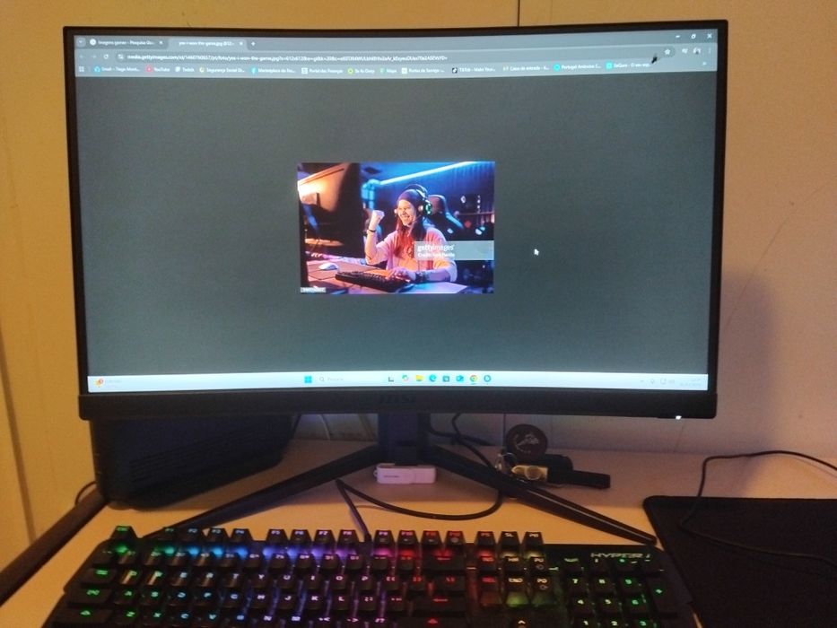 Monitor MSI G24C4 E2 23.6" LED FullHD 180 Hz FreeSync Premium Curva