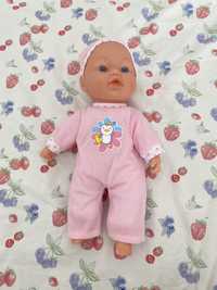 Bebé brincar boneco - fatinho e gorro rosa.