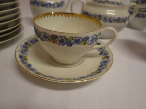 Serwis porcelanowy 10 osób