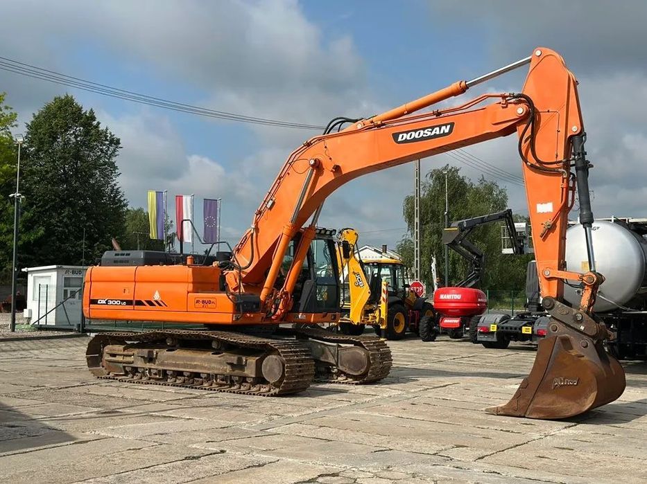 Doosan DX 300 LC-3  * Koparka Doosan DX 300 LC-3 * Waga 28,6 kg * A2-BUD *