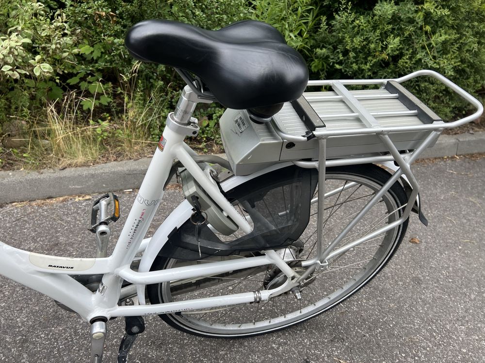 Holenderski rower elektryczny SPARTA EMOTION z 7 biegami w piascie /A