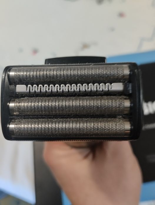 Máquina de barbear elétrica Xcision Prozis como nova