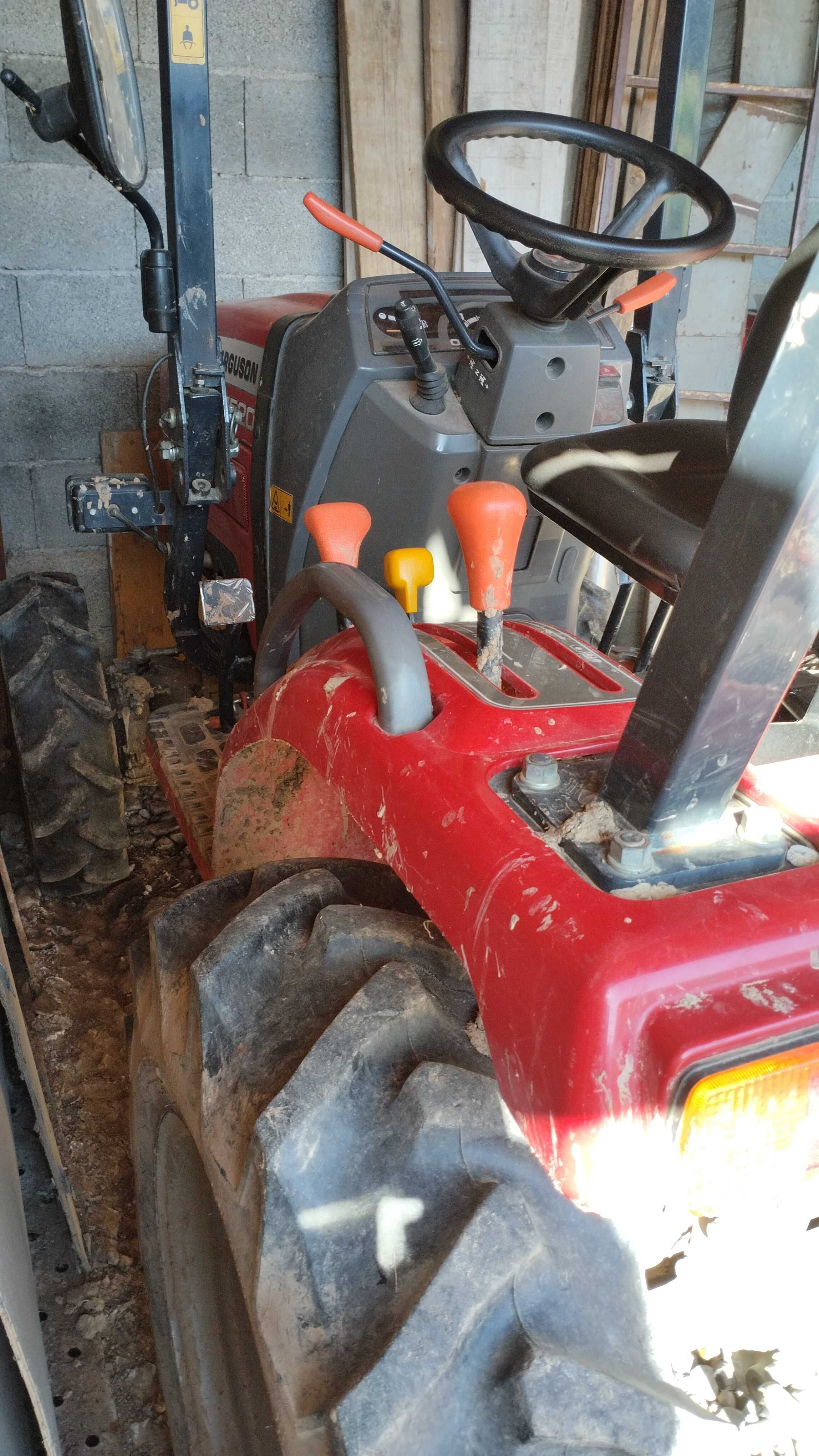 Tractor Massey ferguson