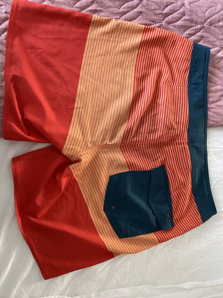 Calções praia Quiksilver como novos tamanho 30