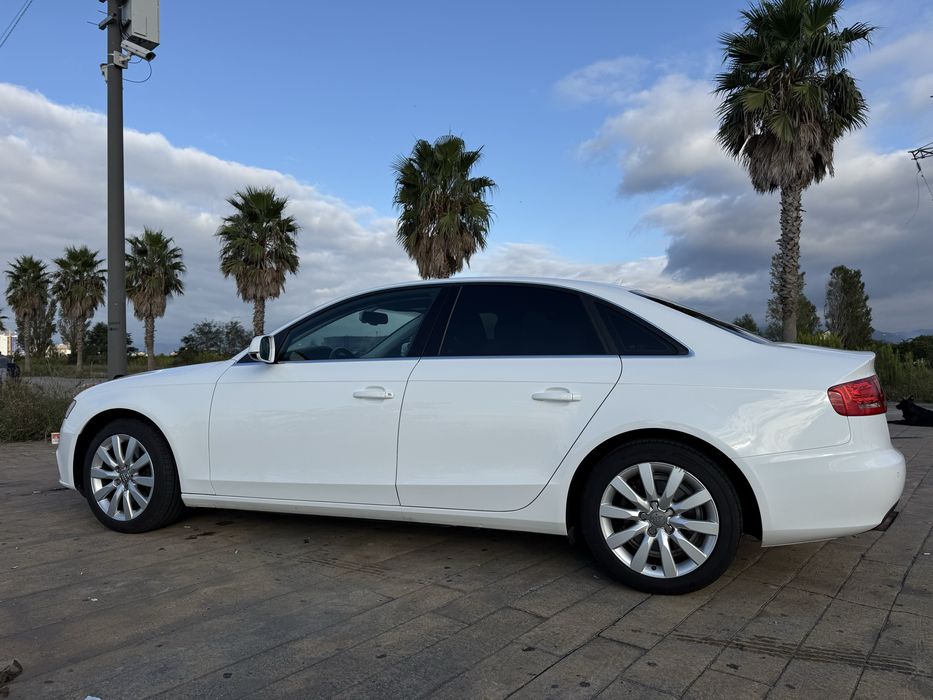 Продам Audi A4 2010