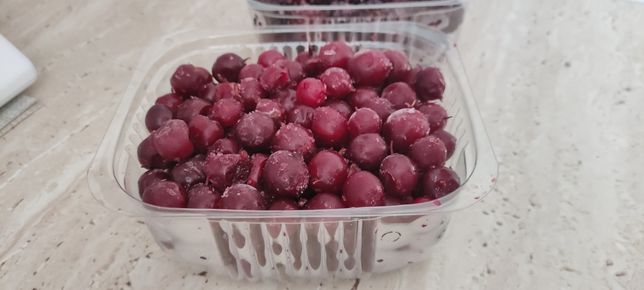 Замороженные ягоды (кр.смородина, ежевика, крыжовник, малина) + персик