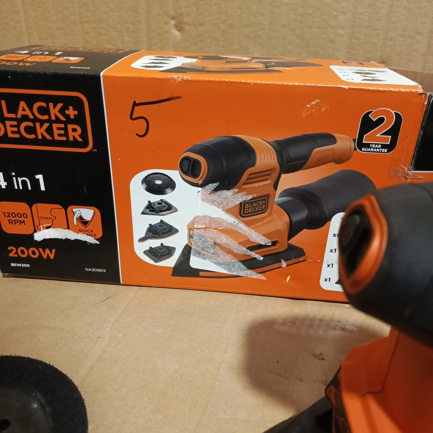 Szlifierka oscylacyjna - mimośrodowa Black decker