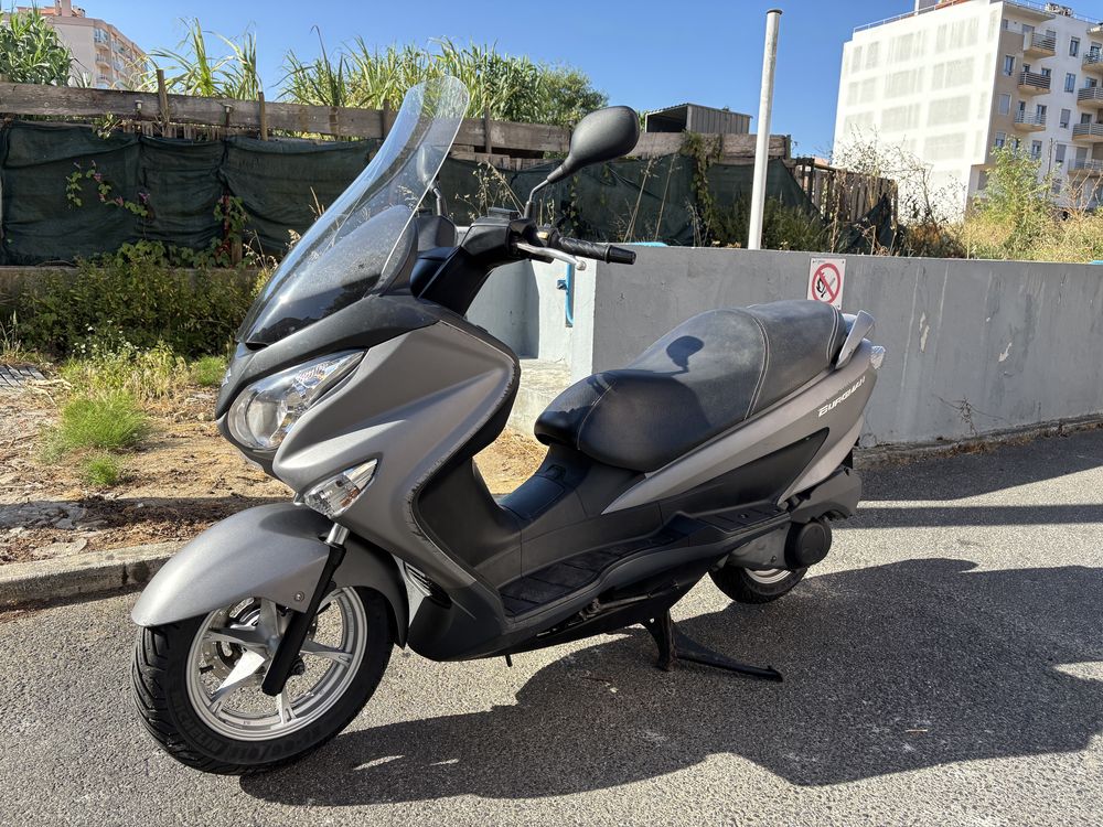 Suzuki Burgman 125