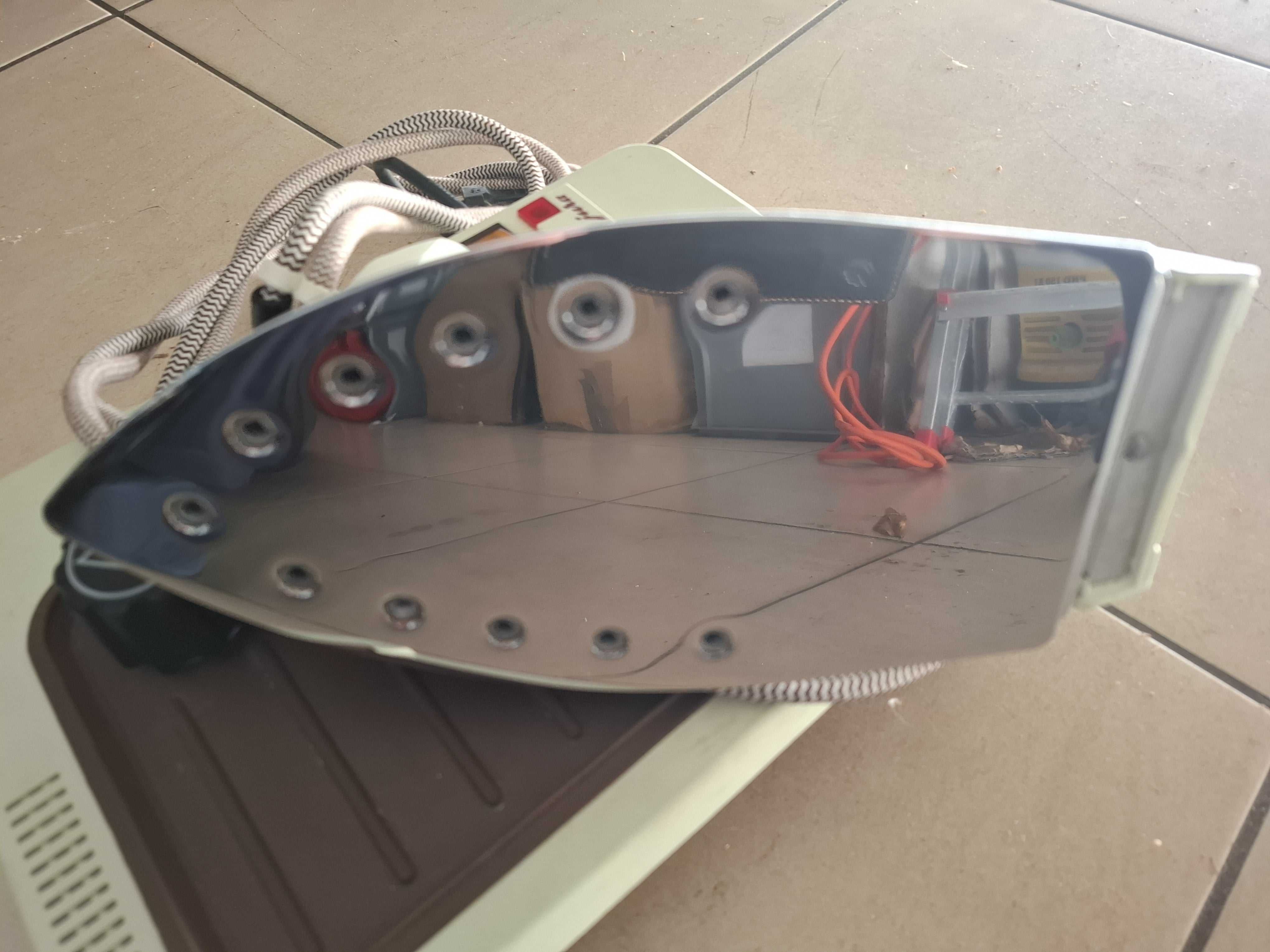 Ferro Engomar com Caldeira JURA Maxivap - 2000 W