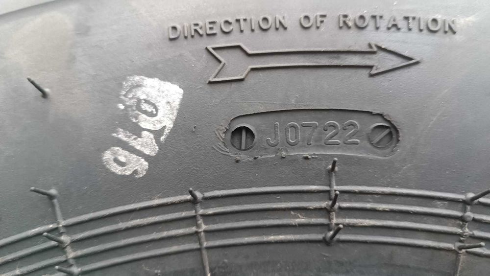 Opony nowe 11.5-80-15.3 BKT 14PR