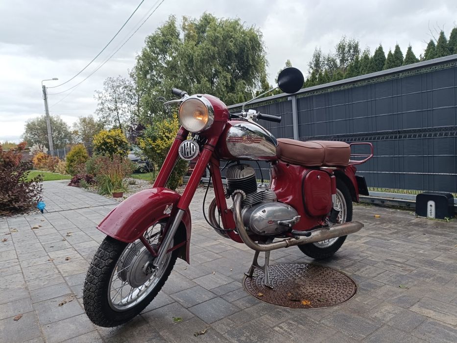 Jawa 250 model 353