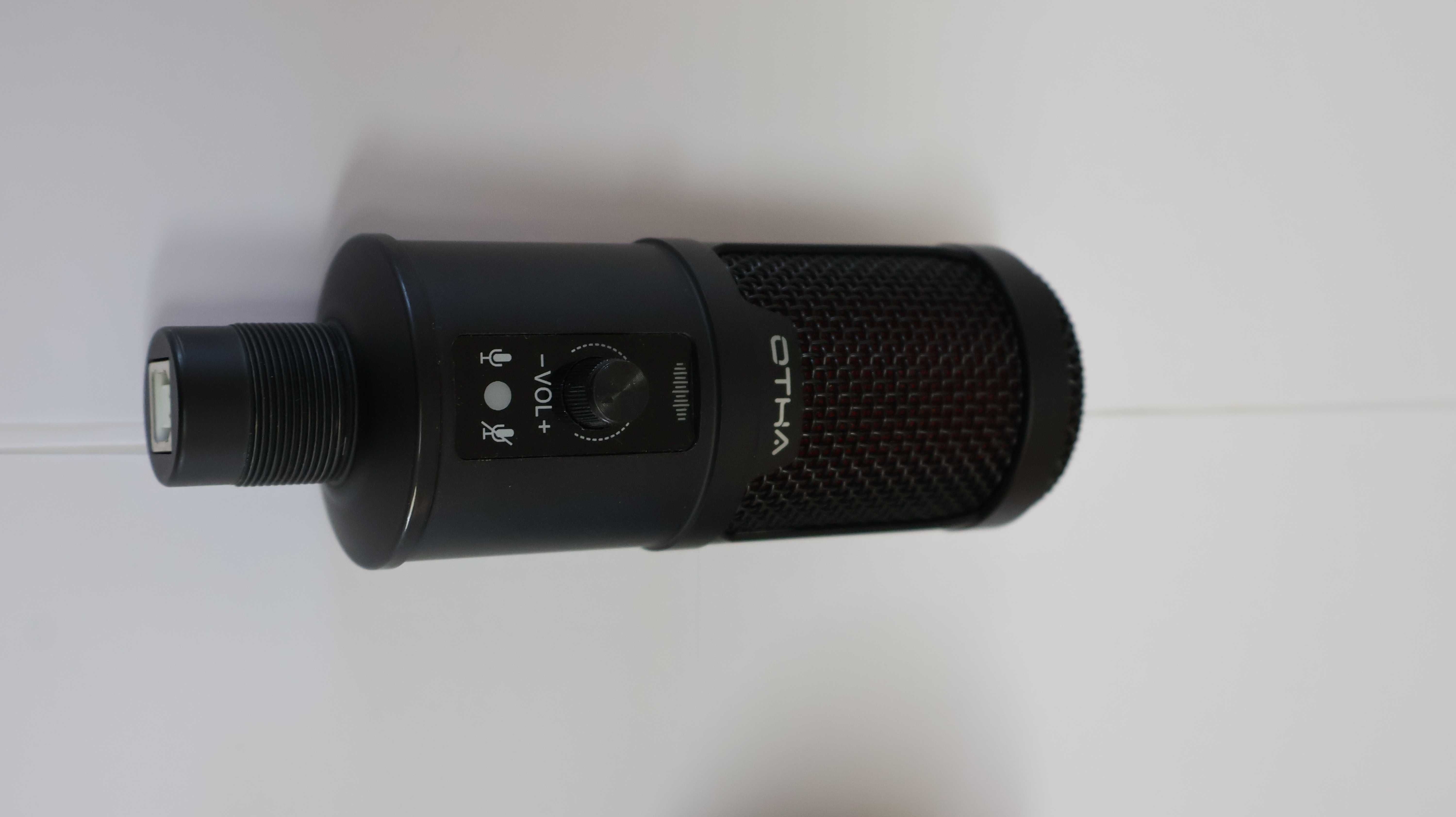 Microfone com suporte e adaptador USB-C