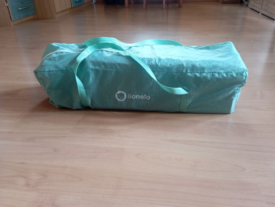 Dwupoziomowe łóżeczko turystyczne Lionelo Flower