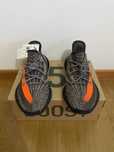 Yeezy Boost 350 V2 - Carbon Beluga EU44 // US10