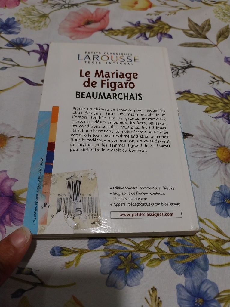 Le mariage de Figaro. Portes incluídos