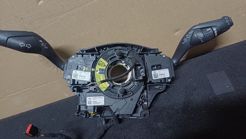 Zwijak taśma kierownicy przelacznik zespolony ford kuga mk2