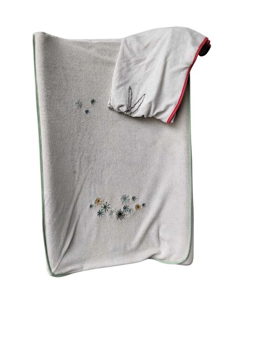 Muda fraldas com capas