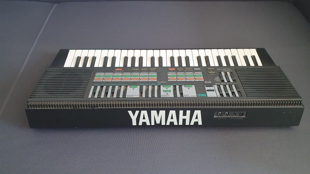Keyboard Yamaha Pss-570