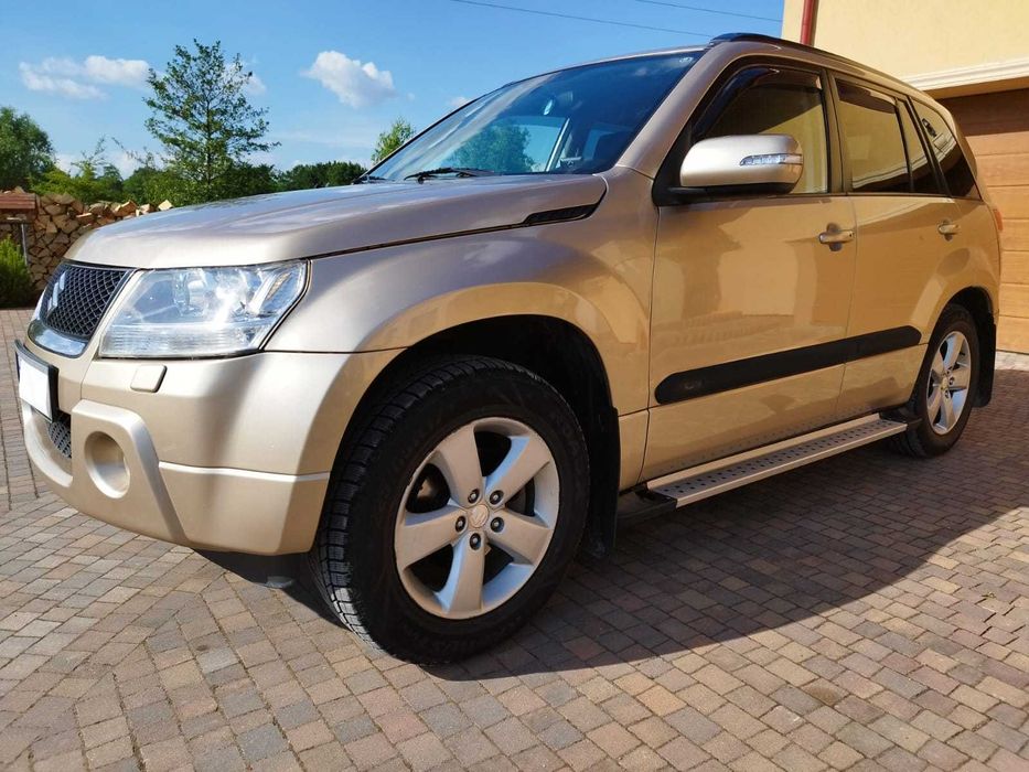 Suzuki Grand Vitara II 2.4 b+g