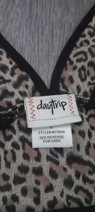 Nowa zwiewna koszulka damska w panterke S