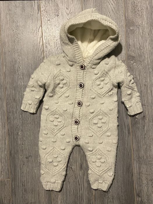 детский вязаный костюм( комбинезон ) теплый