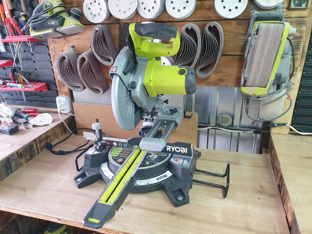 Ukośnica 2000W 254mm  RYOBI EMS254L