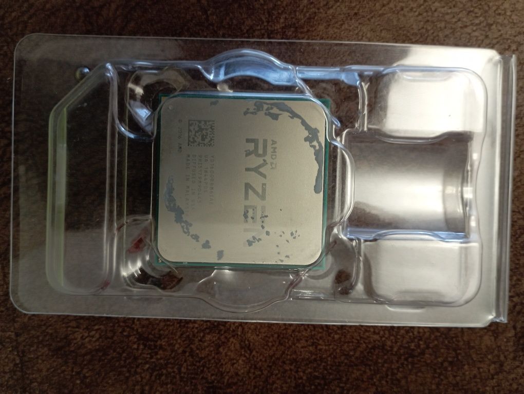 Продам процессор AMD Ryzen 5 1600