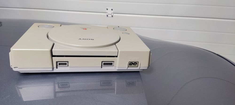 Consola PS1 versão especial Desb.