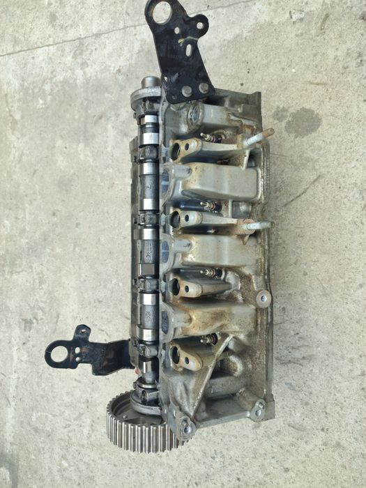 Продам головку двигателя на renault k9k 1.5 дизель