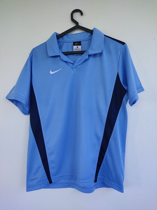 T-shirt NIKE - rapaz XL- 13-15 anos