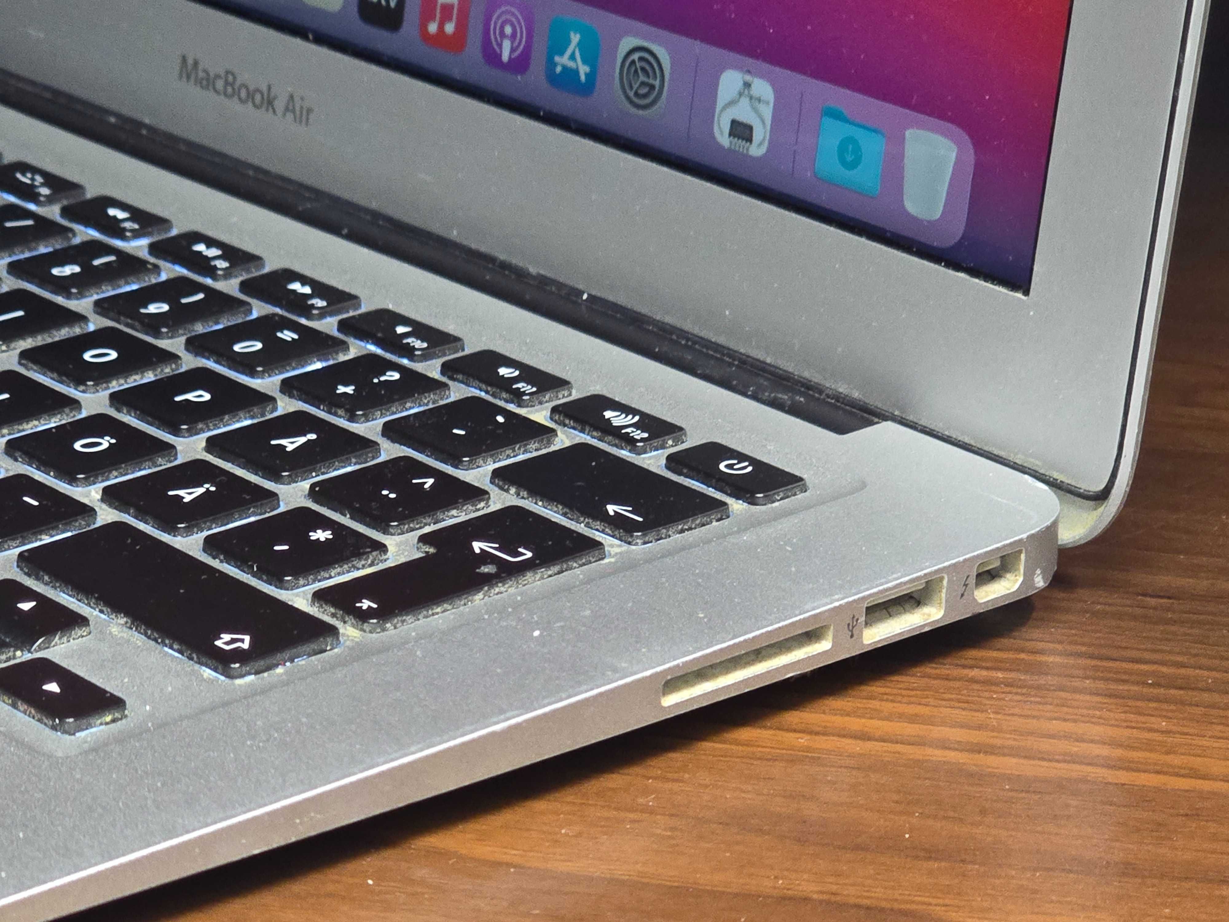 Apple Macbook Air 13,3' 8/256GB macOS Monterey Intel i5 Gwarancja