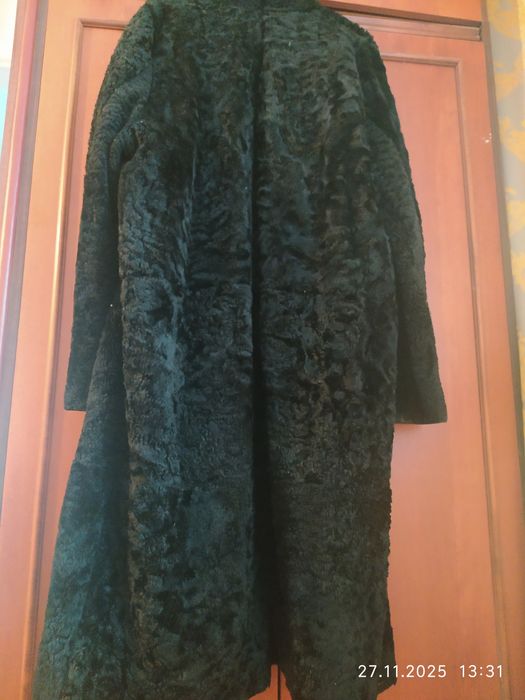 Шуба каракуль, довга.