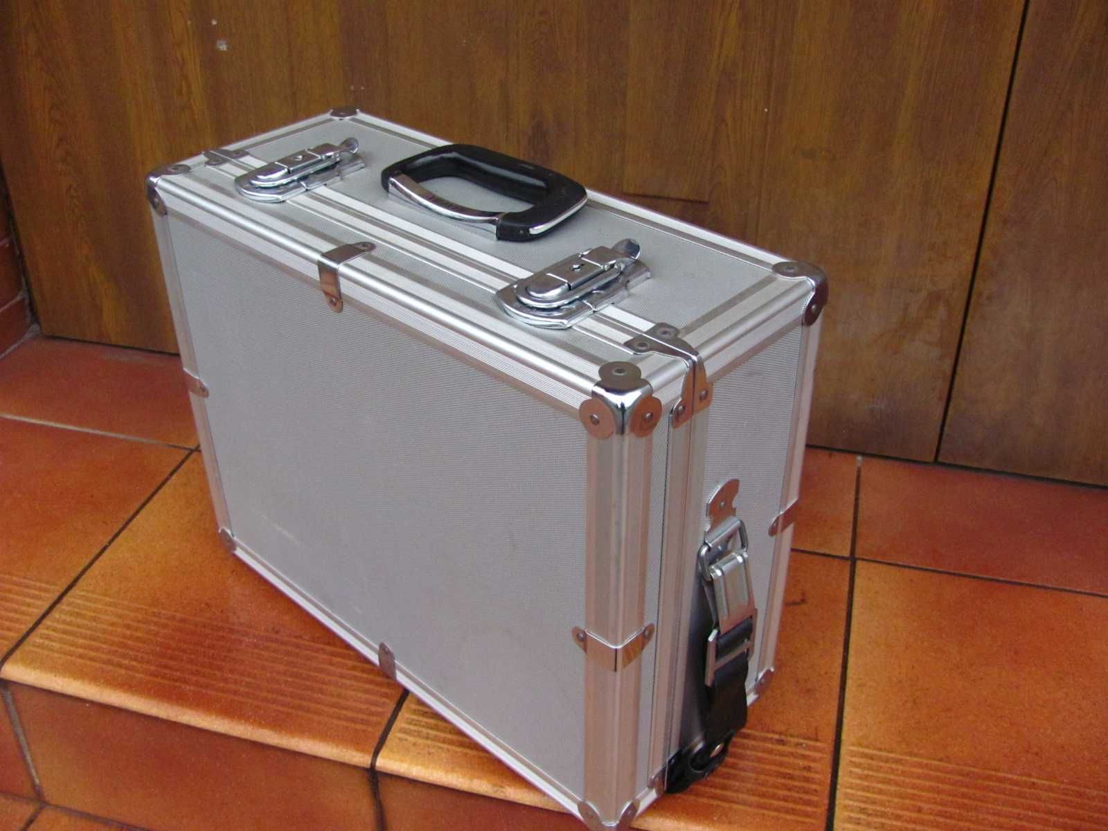 HAKUBA - Duży markowy aluminiowy kufer transportowy case cases walizka