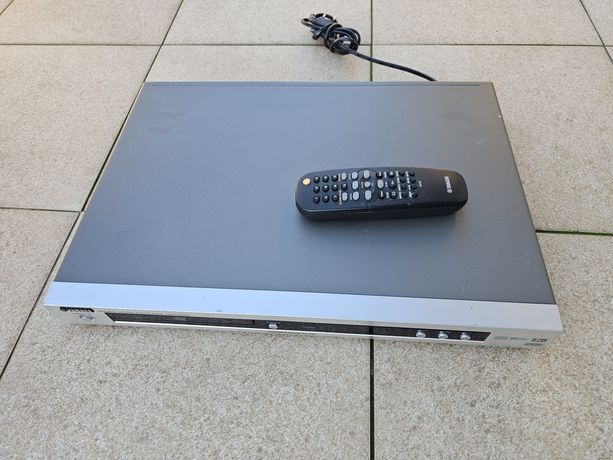 Odtwarzacz Yamaha DVD-S550