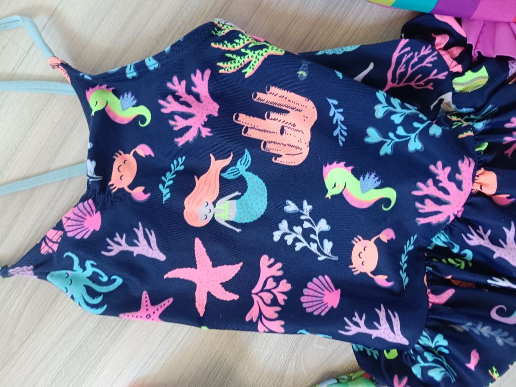 Zestaw stroi kąpielowych hm papugi hello kitty