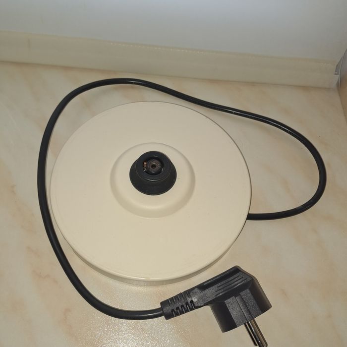 Чайник Braun WK 300 Multiquick 3 cream б/в 1,7л 2200Watt