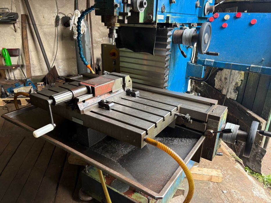 Frezarka do metalu Avia FNF 40P z Niemiec 97 rok odczyt,falownik