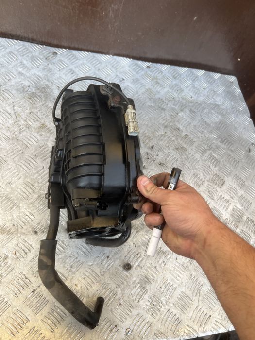 Впускной коллектор 1.6 Киа рио 12 год kia rio 3