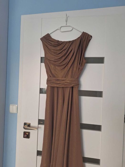 Elegancka złota sukienka Molton 40-42