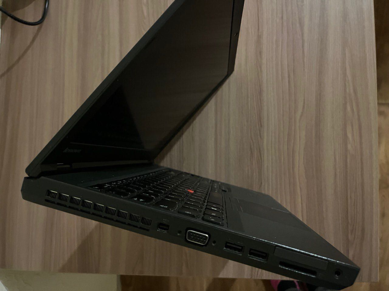 Lenovo ThinkPad T540p i5-4300M 2.6GHz